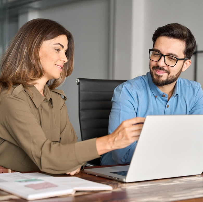 Choosing the Right CRM Software Choosing the Right CRM Software